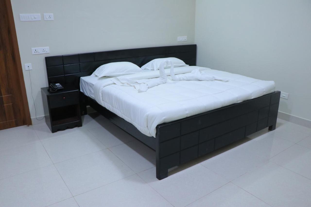 Tiruchirappalli Hotel Tamilnadu -Trichy מראה חיצוני תמונה